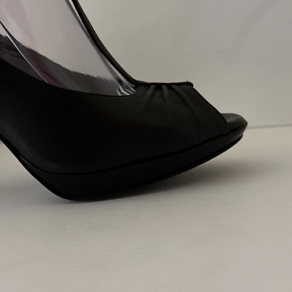 Donald Pliner Zytka Heels Platform 4